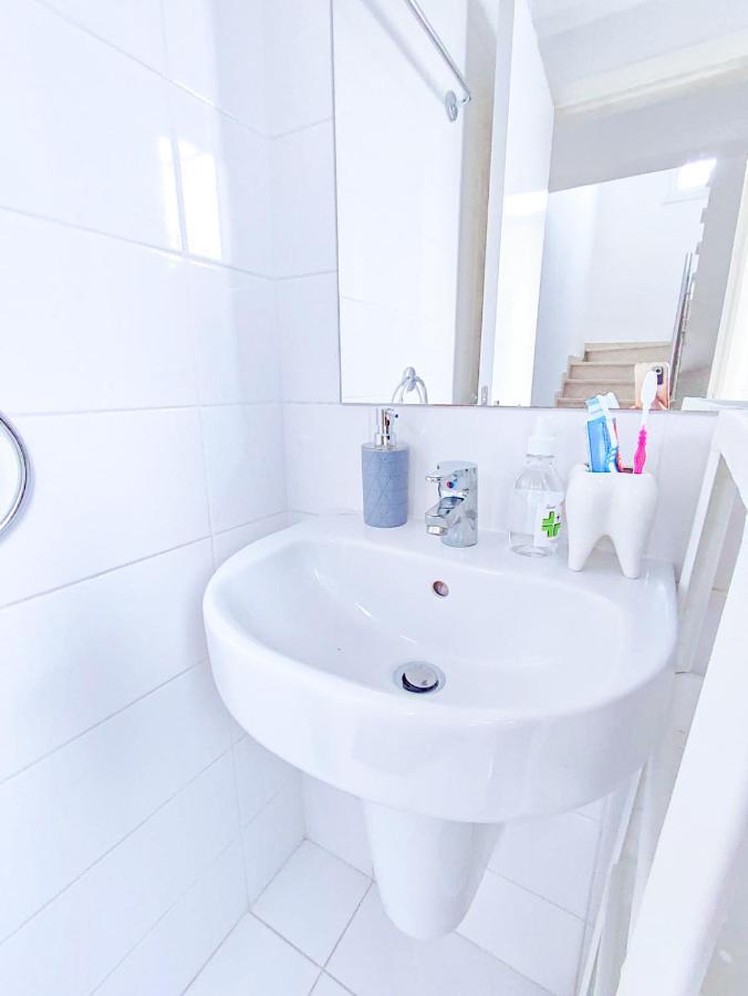 3 Bedroom Seaview Villa Direct In Coral Bay With Pool Exteriör bild